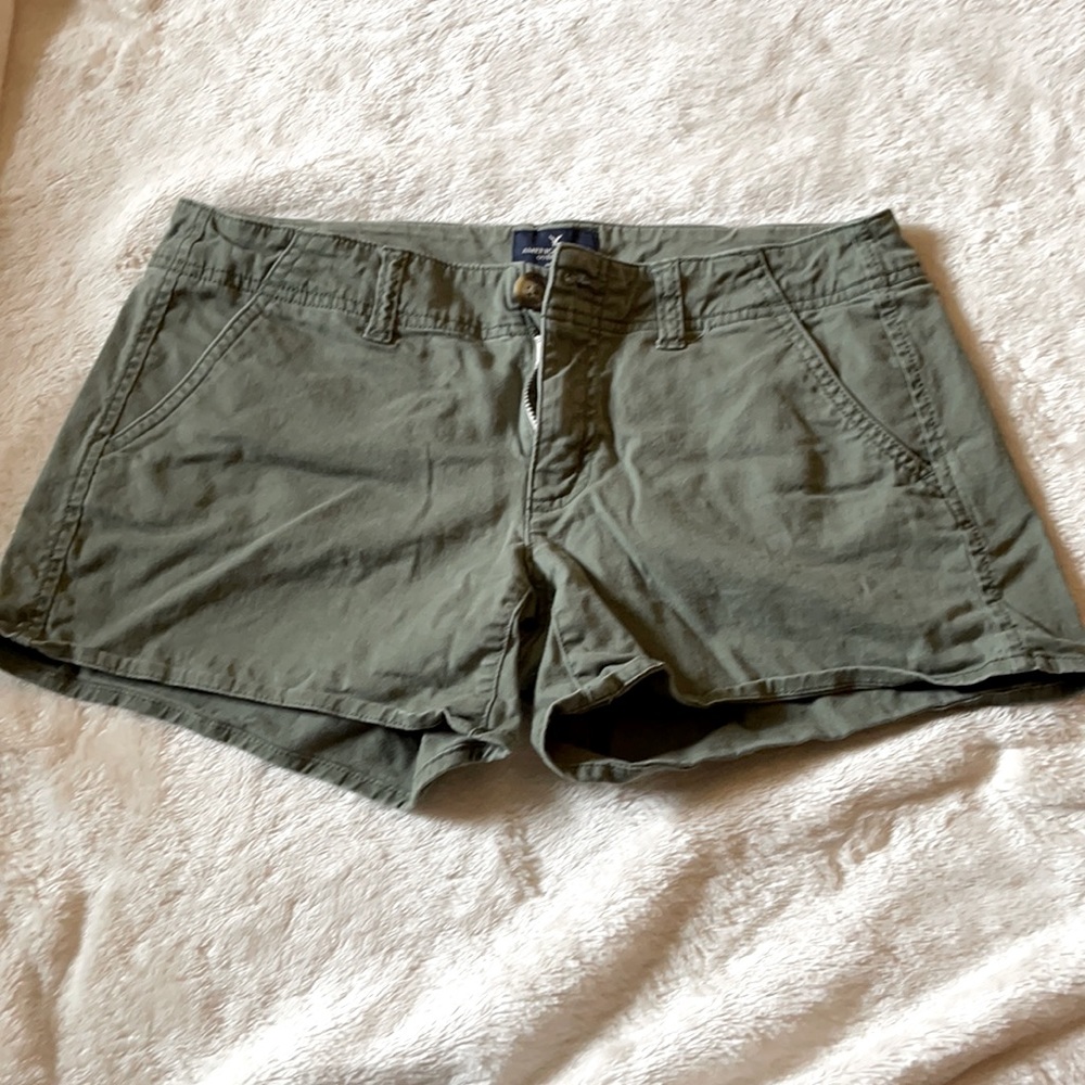 Women’s American Eagle shorts. Size 6